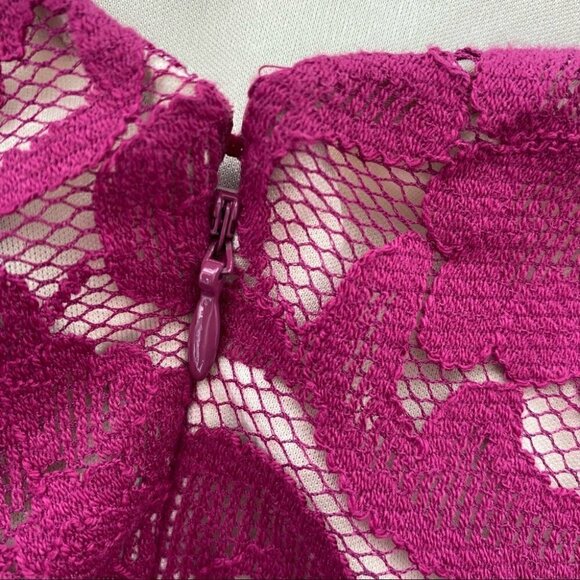 Vince Camuto lace midi dress with bell sleeves and v-back - Picture 7 of 11